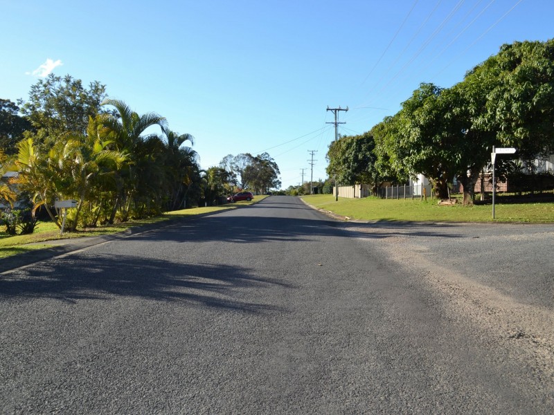 7 Michael Street, Macleay Island QLD 4184