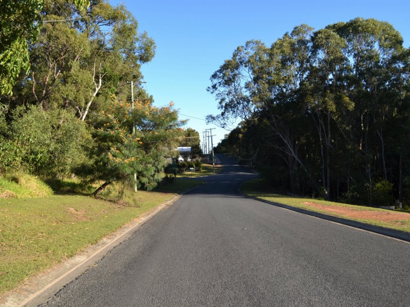 7 Michael Street, Macleay Island QLD 4184