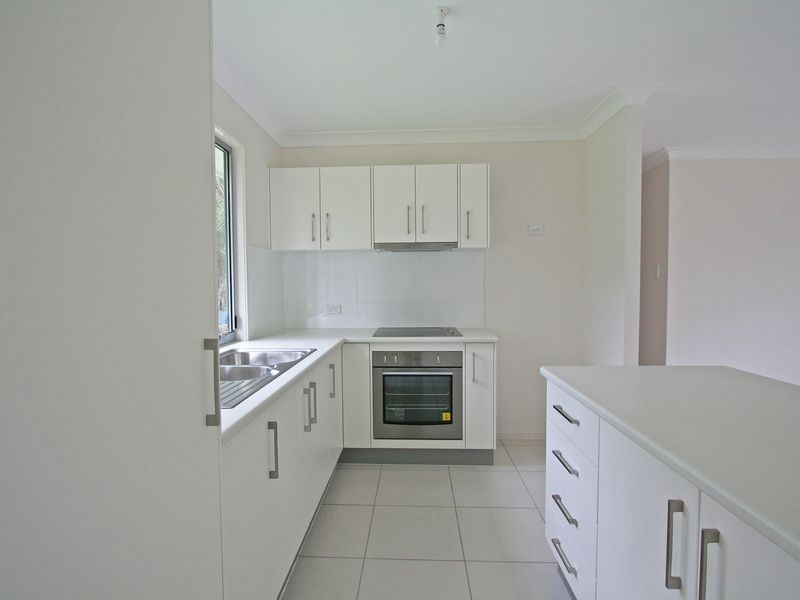 22 Cathy Street, Macleay Island QLD 4184