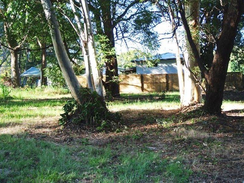 8 Noogie Street, Macleay Island QLD 4184