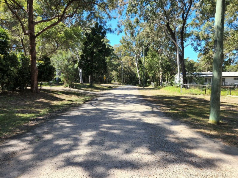8 Parakeet Street, Macleay Island QLD 4184