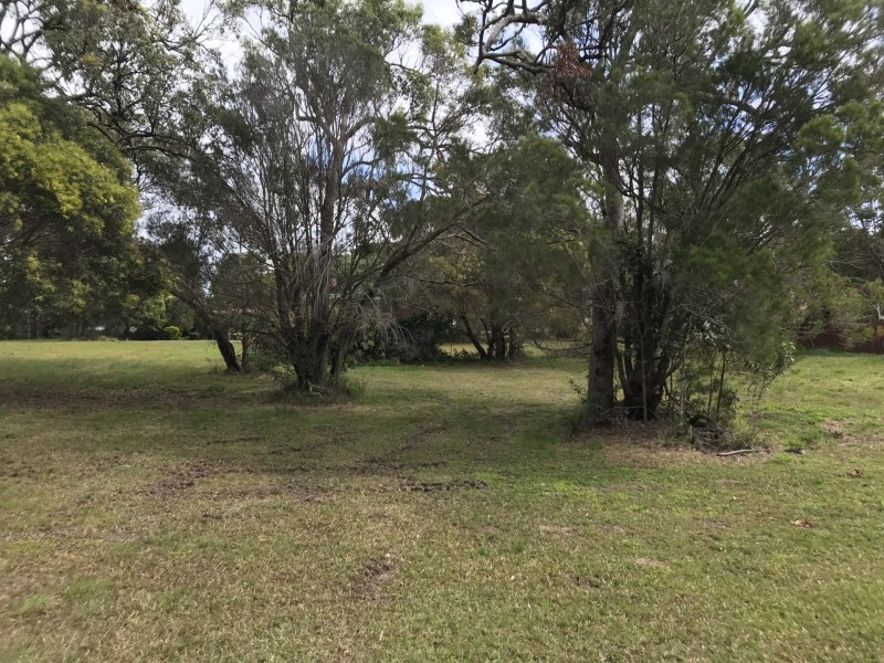 5 Camena Street, Macleay Island QLD 4184