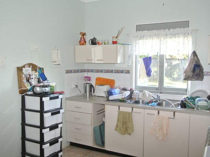 4 Glen Street, Macleay Island QLD 4184