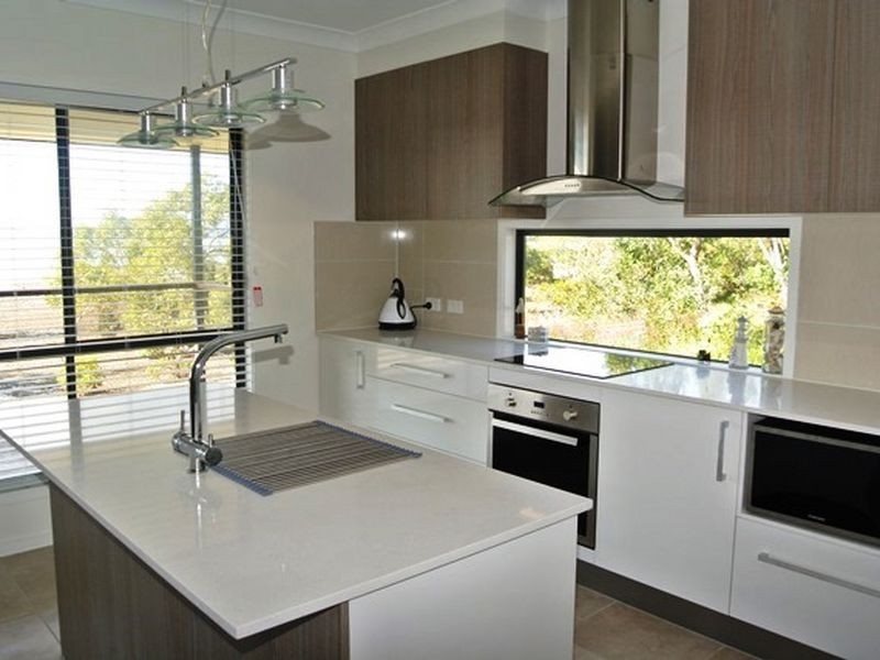 22 Koonwarra Pde, Macleay Island QLD 4184