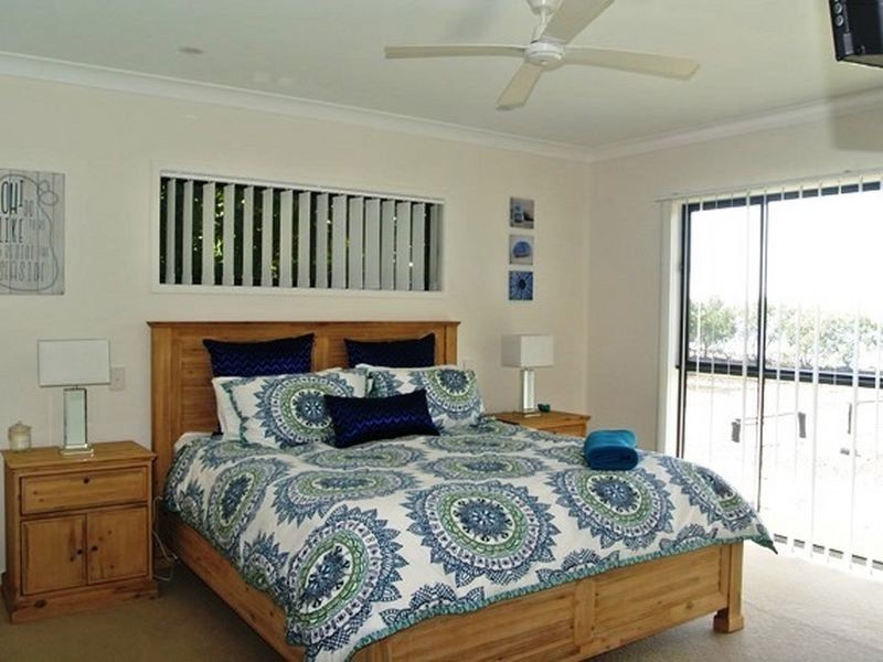 22 Koonwarra Pde, Macleay Island QLD 4184