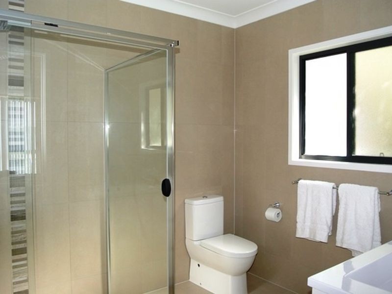 22 Koonwarra Pde, Macleay Island QLD 4184