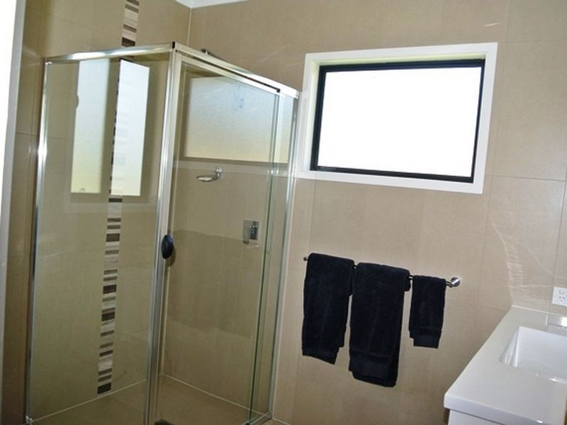 22 Koonwarra Pde, Macleay Island QLD 4184