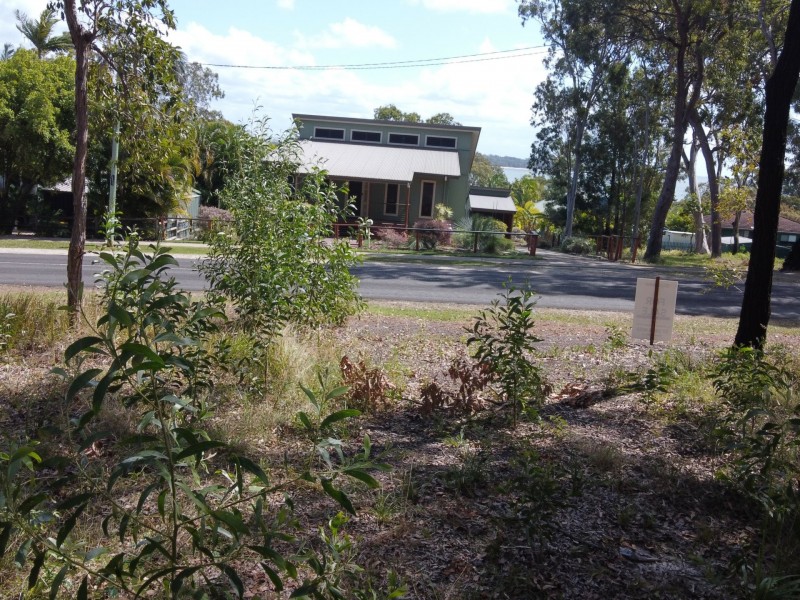 216 Kate Street, Macleay Island QLD 4184