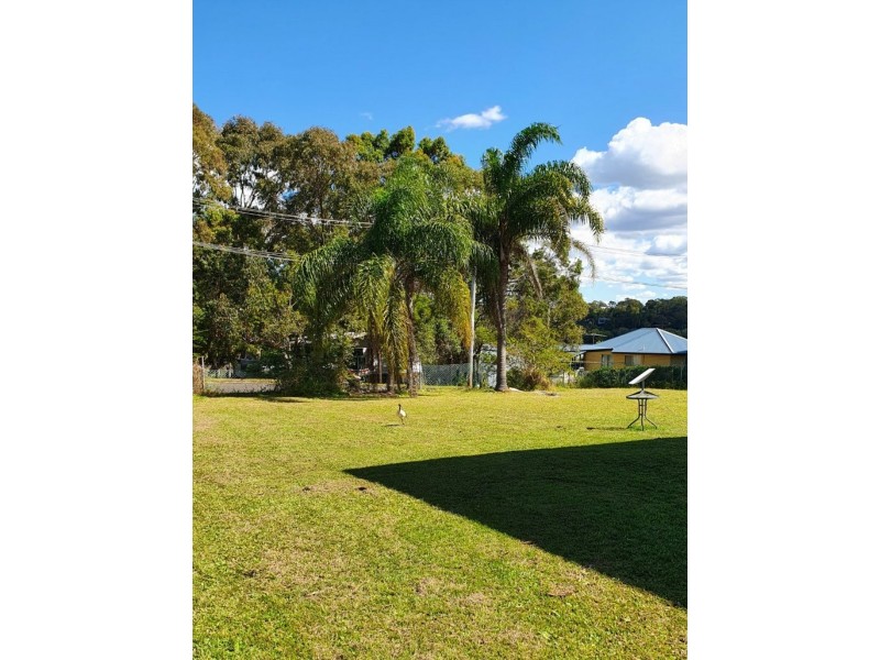 49 Crest haven, Lamb Island QLD 4184