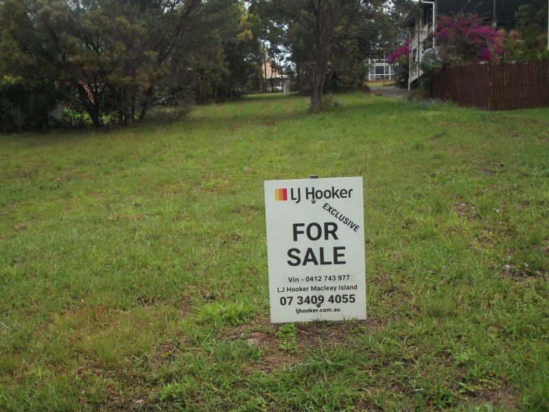 7 Camena Street, Macleay Island QLD 4184