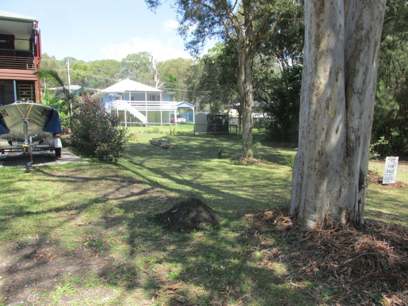 4 Kooberry Street, Macleay Island QLD 4184