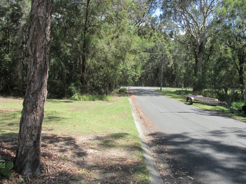 4 Kooberry Street, Macleay Island QLD 4184