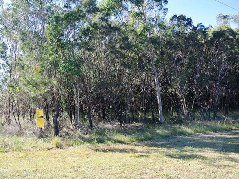 30 Brighton Road, Macleay Island QLD 4184
