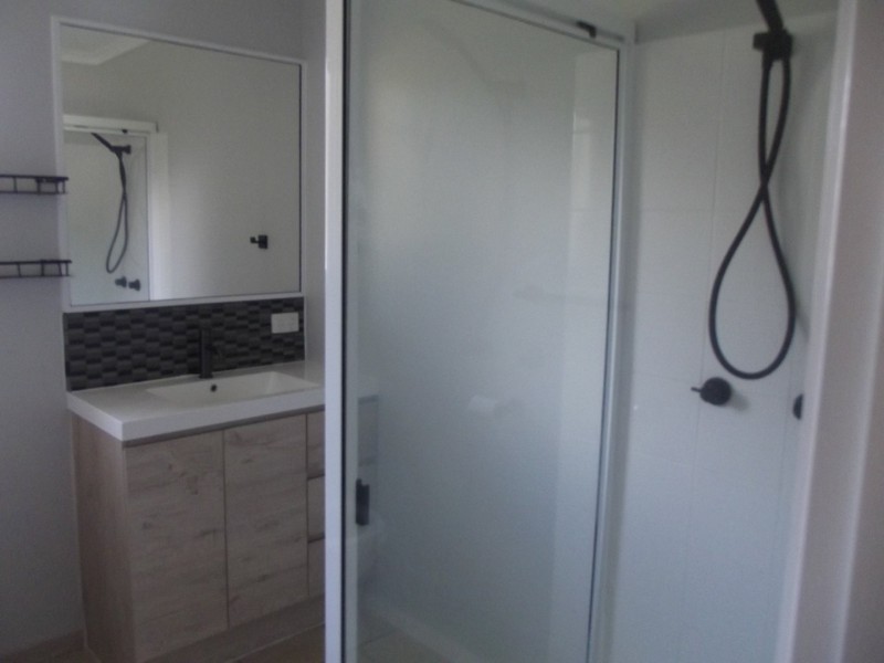 6 Brolga Street, Macleay Island QLD 4184