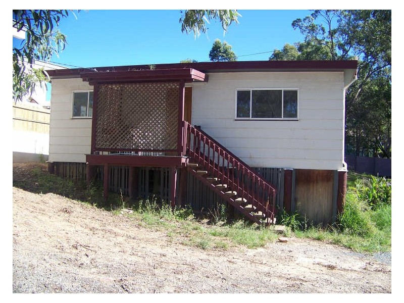 36 Scarborough Terrace, Macleay Island QLD 4184