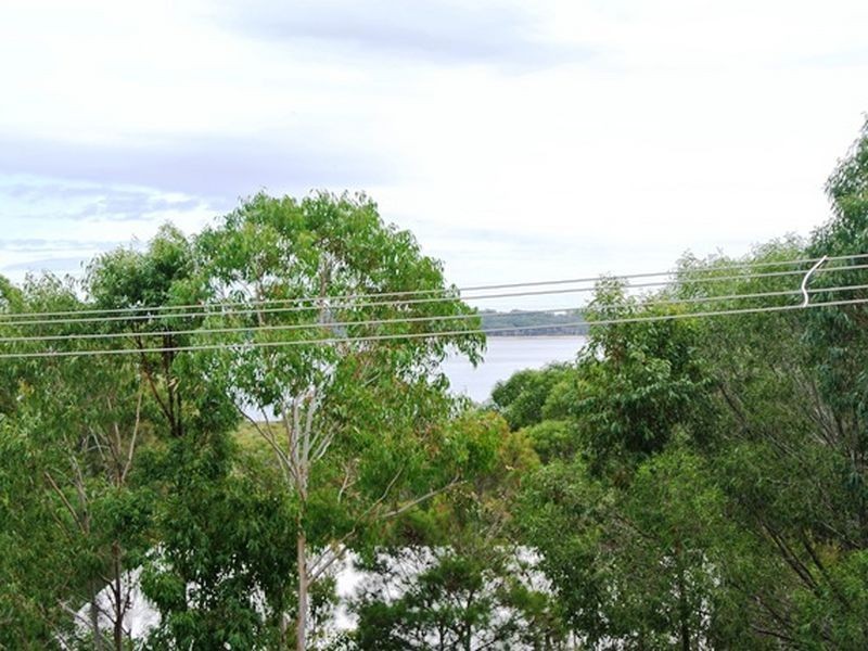 58 Coondooroopa Drive, Macleay Island QLD 4184