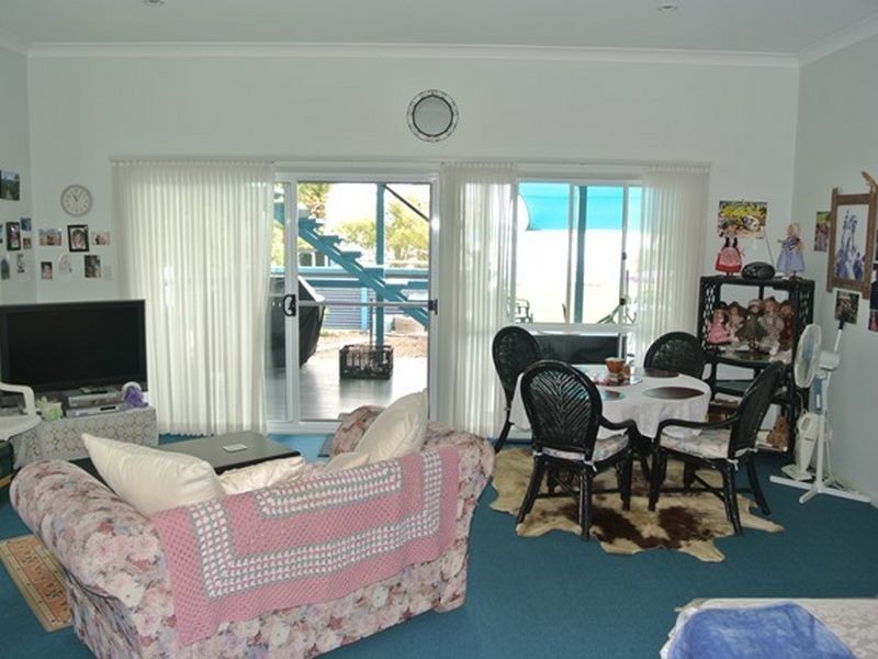 19 Coondooroopa Drive, Macleay Island QLD 4184