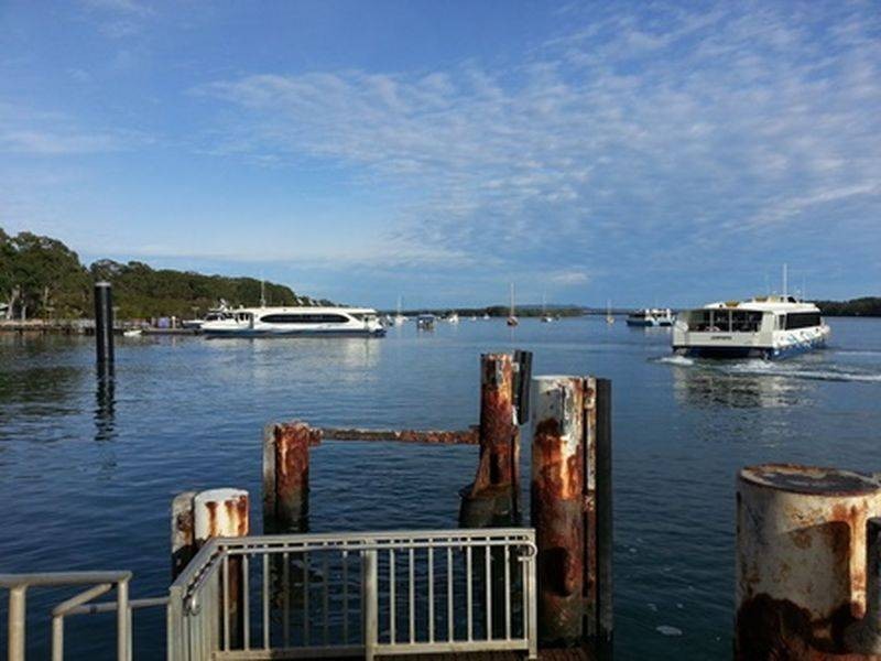 16 Wake Street, Macleay Island QLD 4184