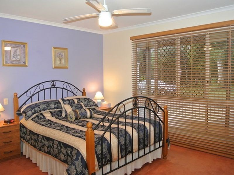 54 Western Road, Macleay Island QLD 4184