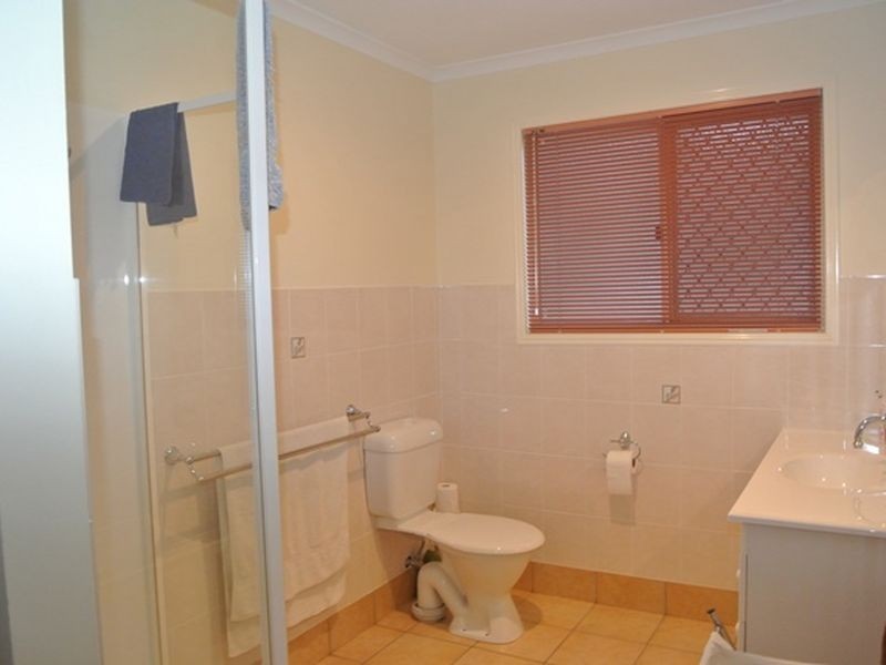 54 Western Road, Macleay Island QLD 4184