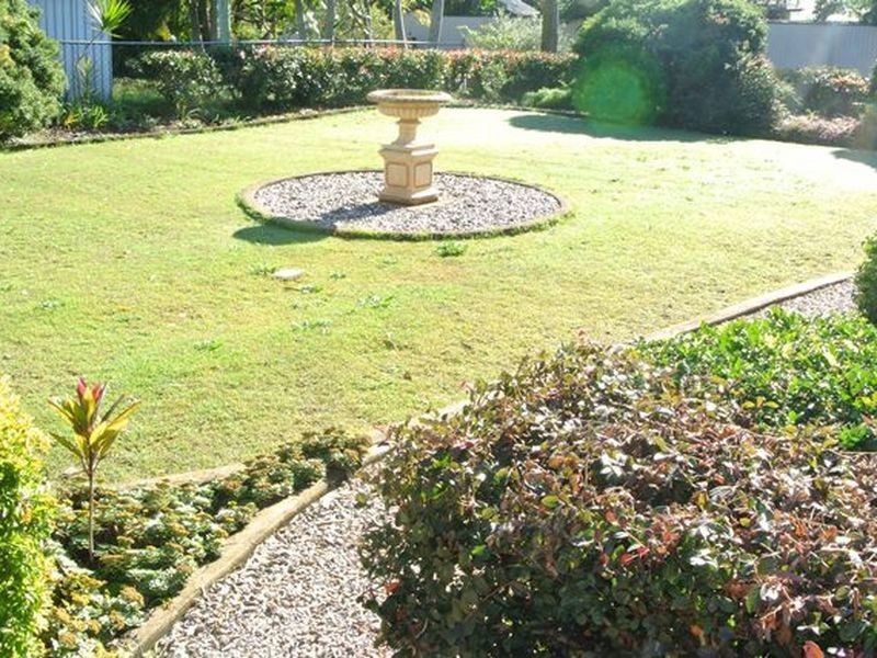 54 Western Road, Macleay Island QLD 4184