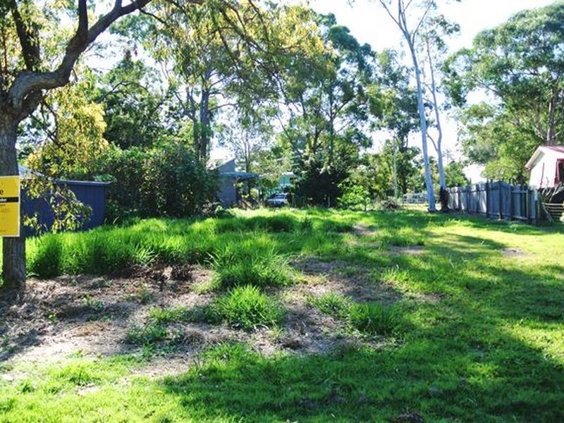 9 Robin Street, Macleay Island QLD 4184