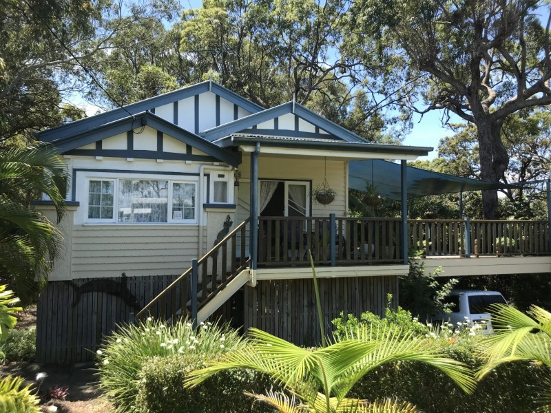 75 Eastbourne Terrace, Macleay Island QLD 4184