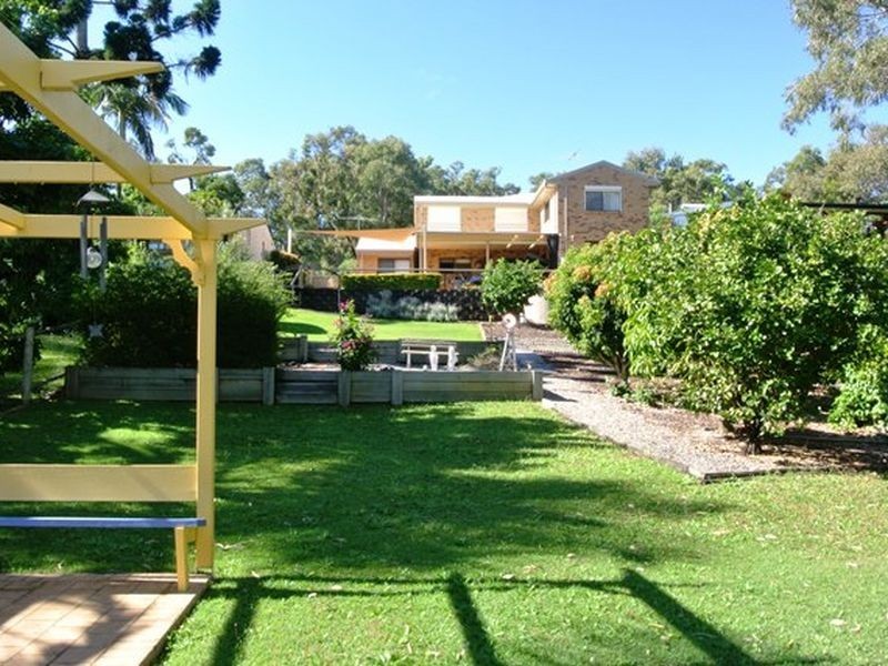 81 Coondooroopa Drive, Macleay Island QLD 4184