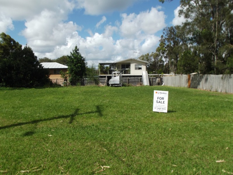 4 Cressy Street, Macleay Island QLD 4184