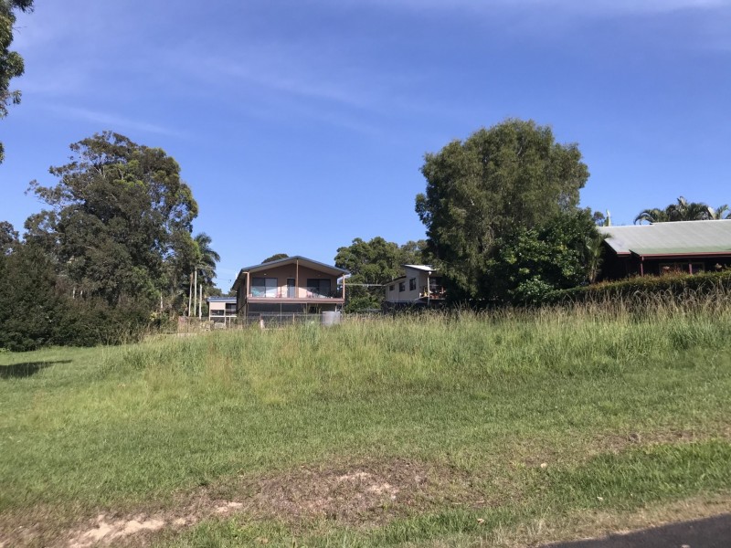 19 Mawarra Street, Macleay Island QLD 4184
