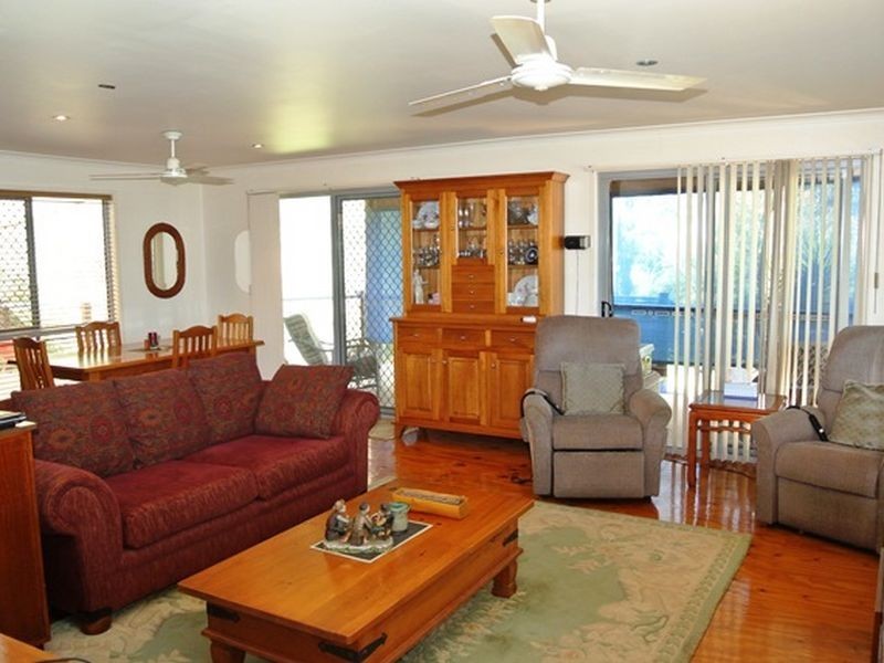 4 Thomas Street, Macleay Island QLD 4184