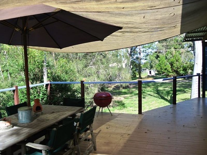 4 Thomas Street, Macleay Island QLD 4184