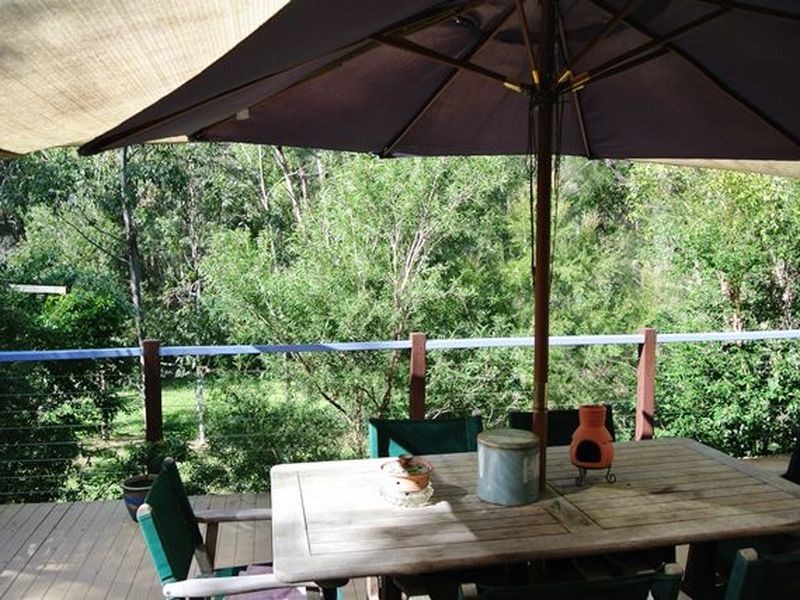 4 Thomas Street, Macleay Island QLD 4184