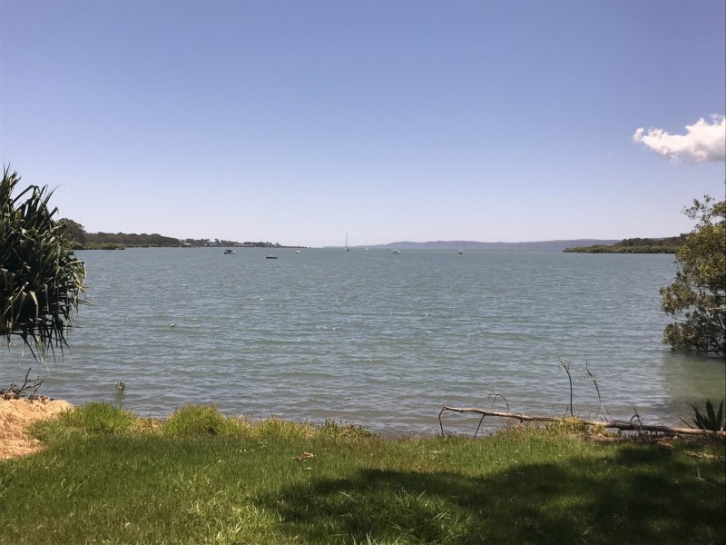 28 Curlew Street, Macleay Island QLD 4184