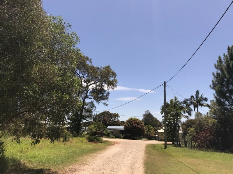 8 Allambie Street, Macleay Island QLD 4184