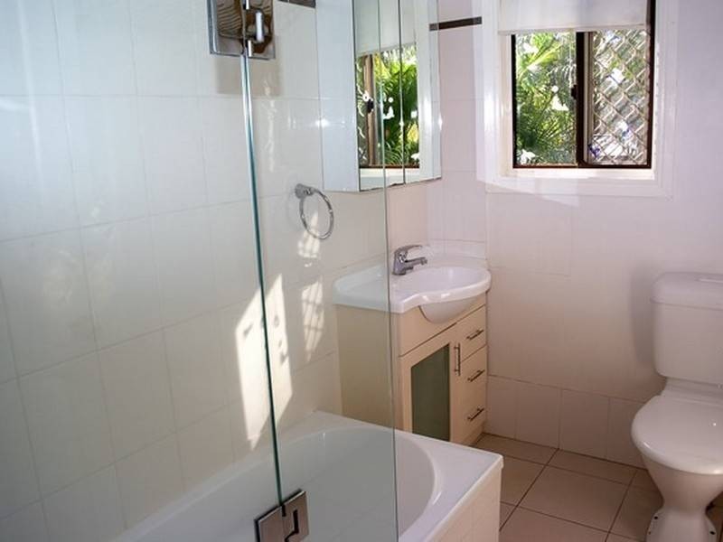 9 Aruma Street, Macleay Island QLD 4184