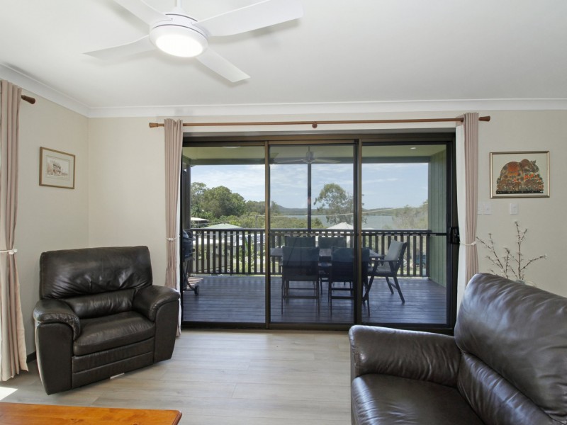 27 Lucas Dr, Lamb Island QLD 4184