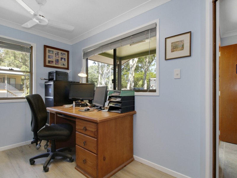 27 Lucas Dr, Lamb Island QLD 4184