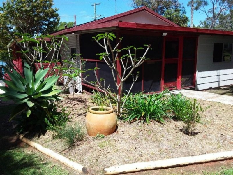 17 Hastings Terrace, Macleay Island QLD 4184
