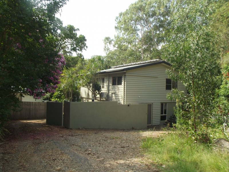21 Alkira Street, Macleay Island QLD 4184