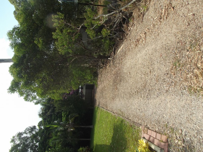 21 Alkira Street, Macleay Island QLD 4184
