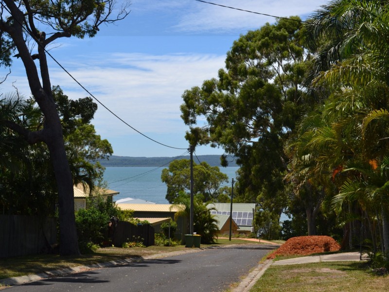 28 Oomool Street, Macleay Island QLD 4184