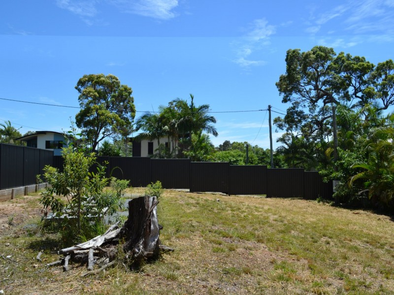 28 Oomool Street, Macleay Island QLD 4184