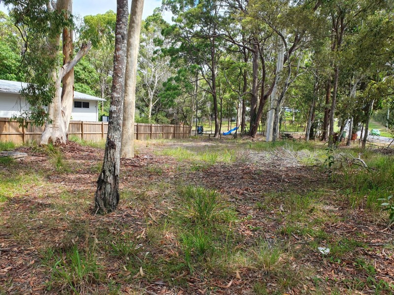 1 Noogie Street, Macleay Island QLD 4184