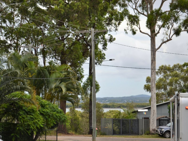 29 Noon Muckle Street, Macleay Island QLD 4184