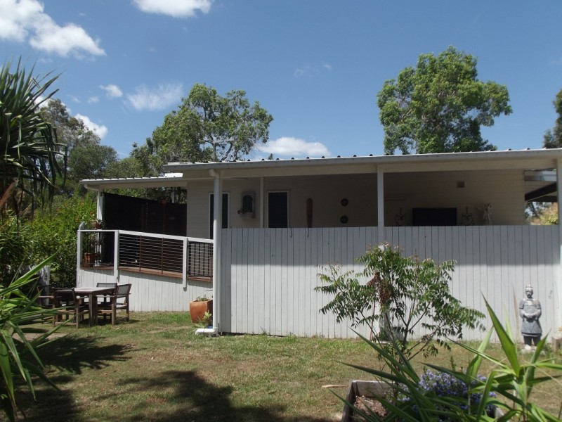 60 Eastbourne Terrace, Macleay Island QLD 4184