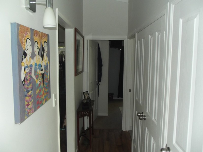 60 Eastbourne Terrace, Macleay Island QLD 4184