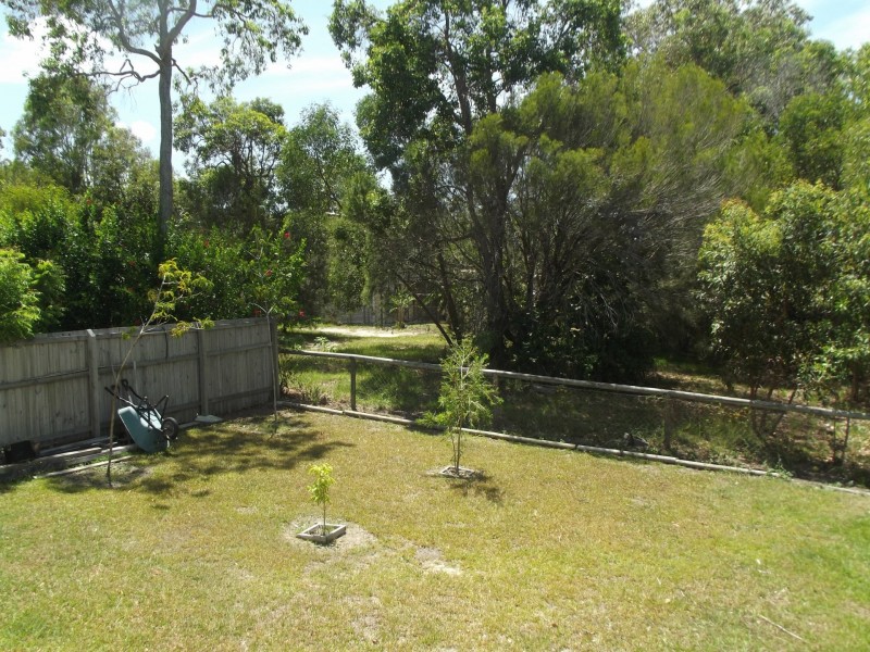 60 Eastbourne Terrace, Macleay Island QLD 4184