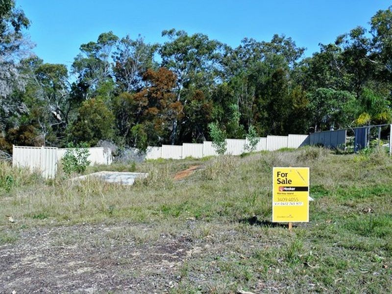 12 Glen Street, Macleay Island QLD 4184