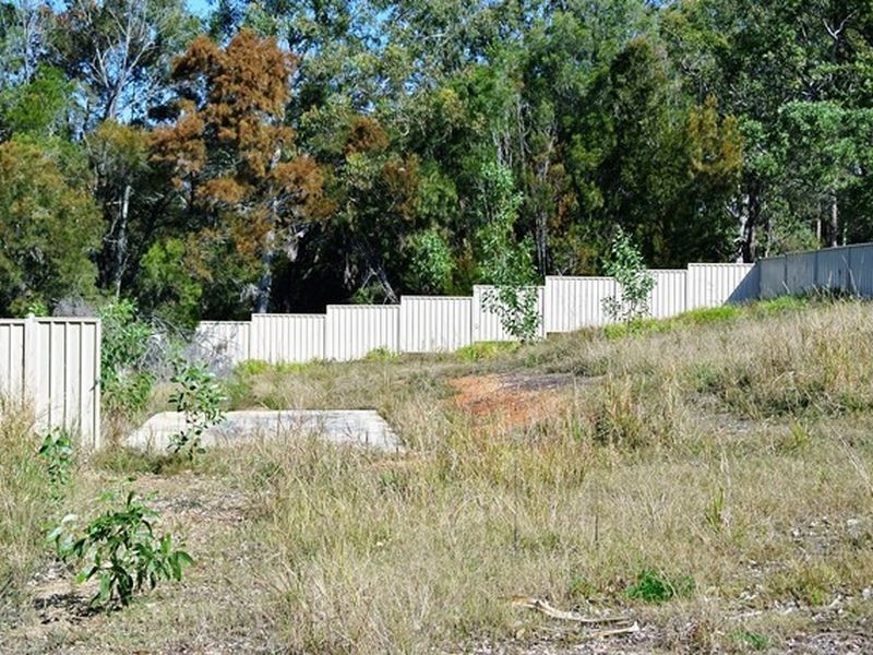 12 Glen Street, Macleay Island QLD 4184